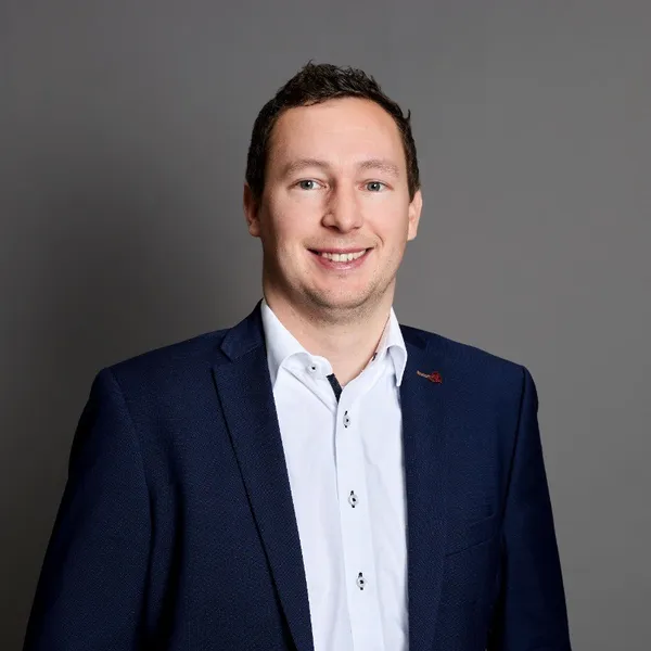 Niklas Lübker